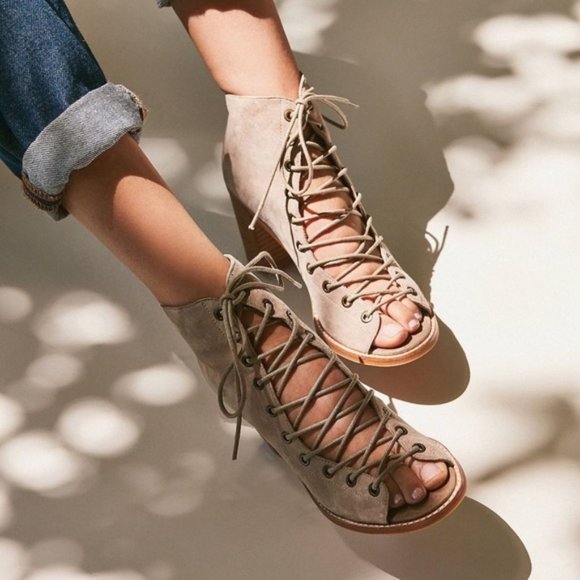 Jeffrey Campbell Cos Taupe Suede Lace-Up Booties 9 - Picture 1 of 16